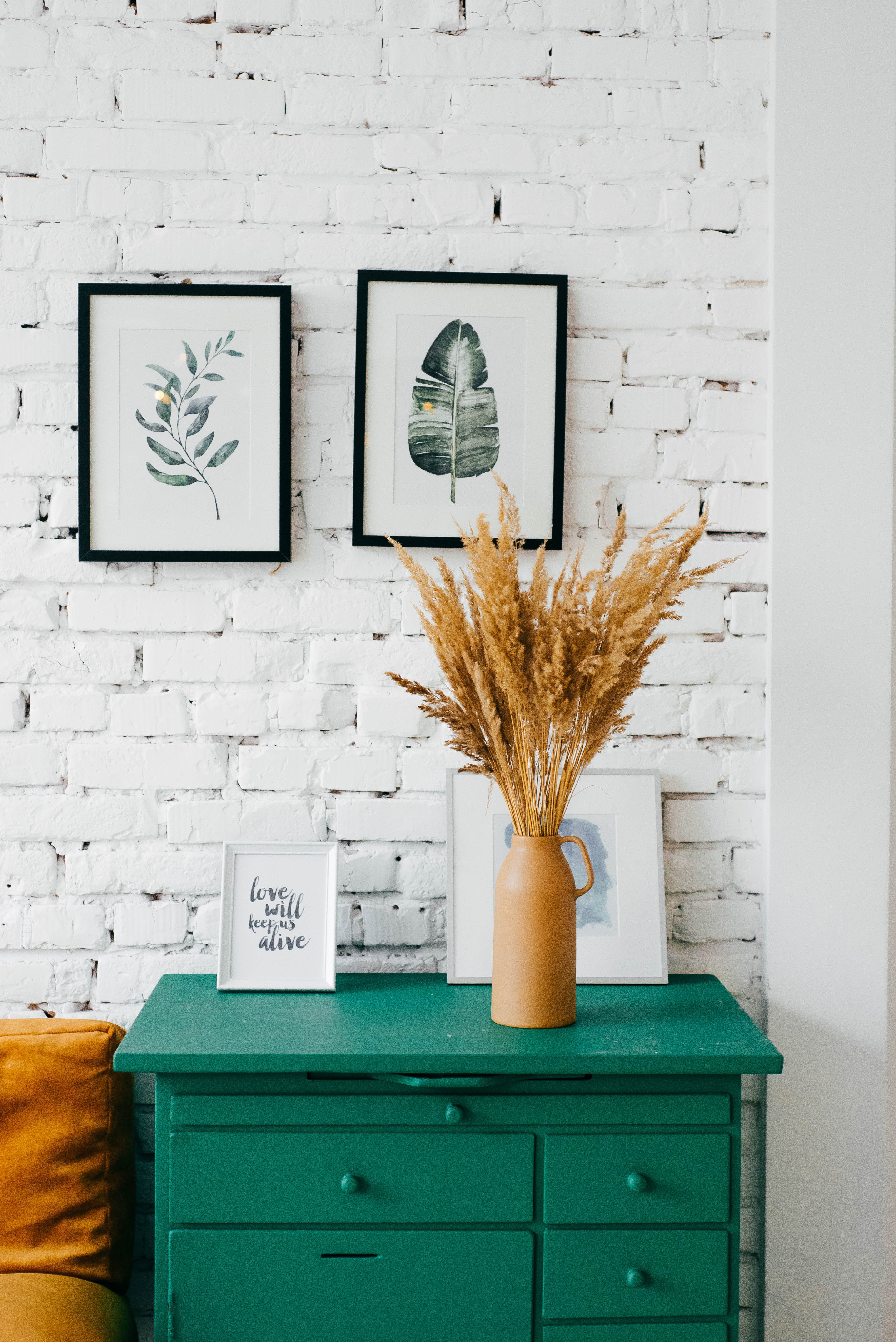 300+ Powerful Interior Design Instagram Bios In 2025 [With Examples]