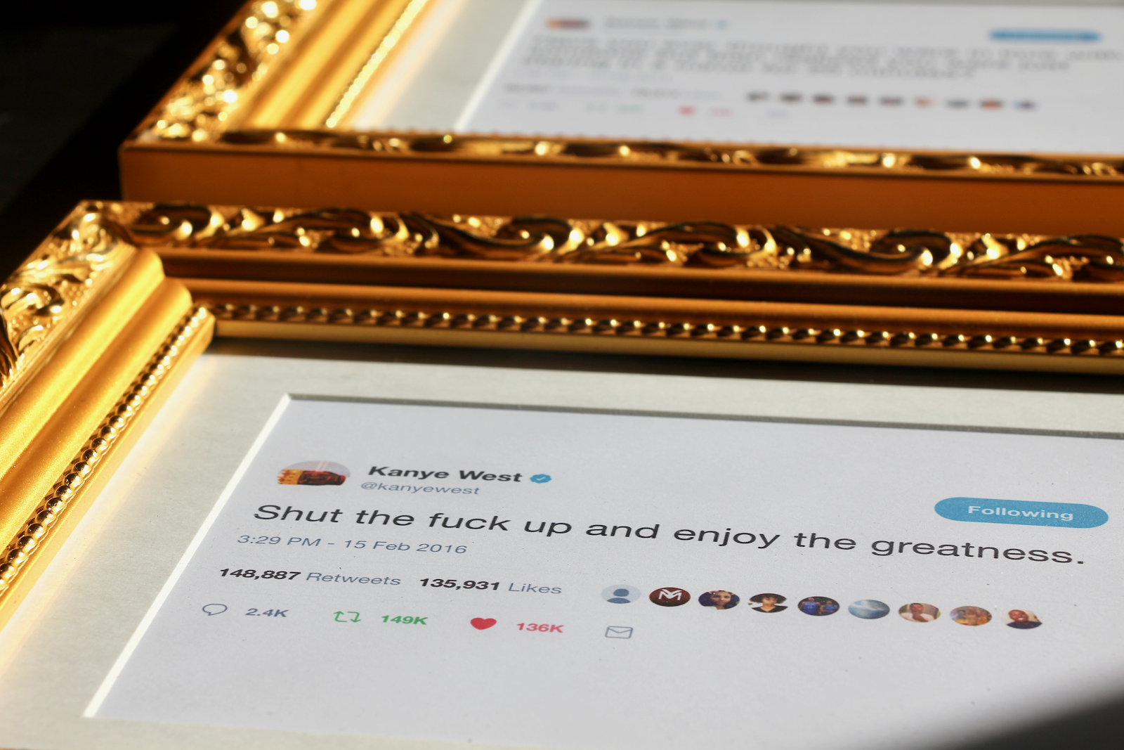 how-i-stumbled-into-a-300k-business-framing-tweets