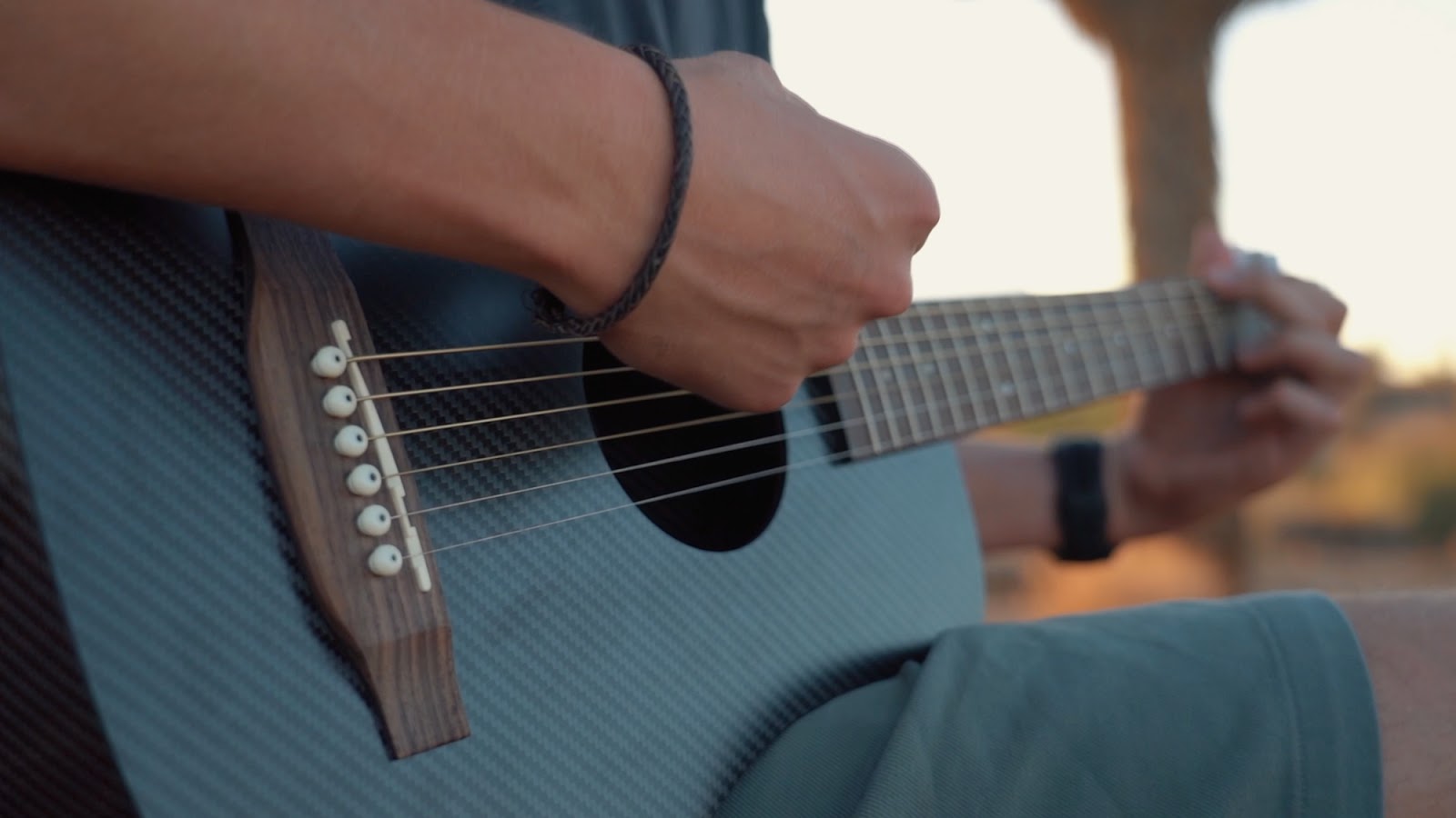 how-we-invented-a-carbon-fiber-guitar-and-grew-to-1m-year