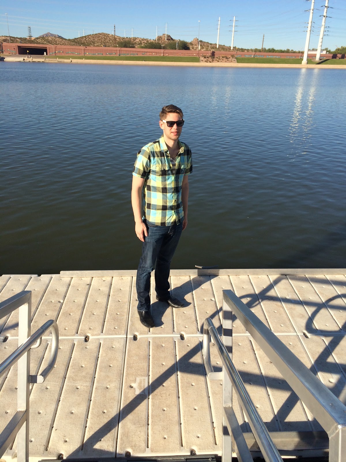 how-i-built-my-own-business-improving-online-dating-profiles