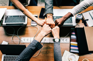 how-i-started-a-50k-month-customer-experience-platform