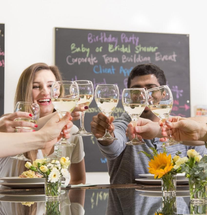 how-i-started-a-100k-month-cooking-classes-business-with-7-locations