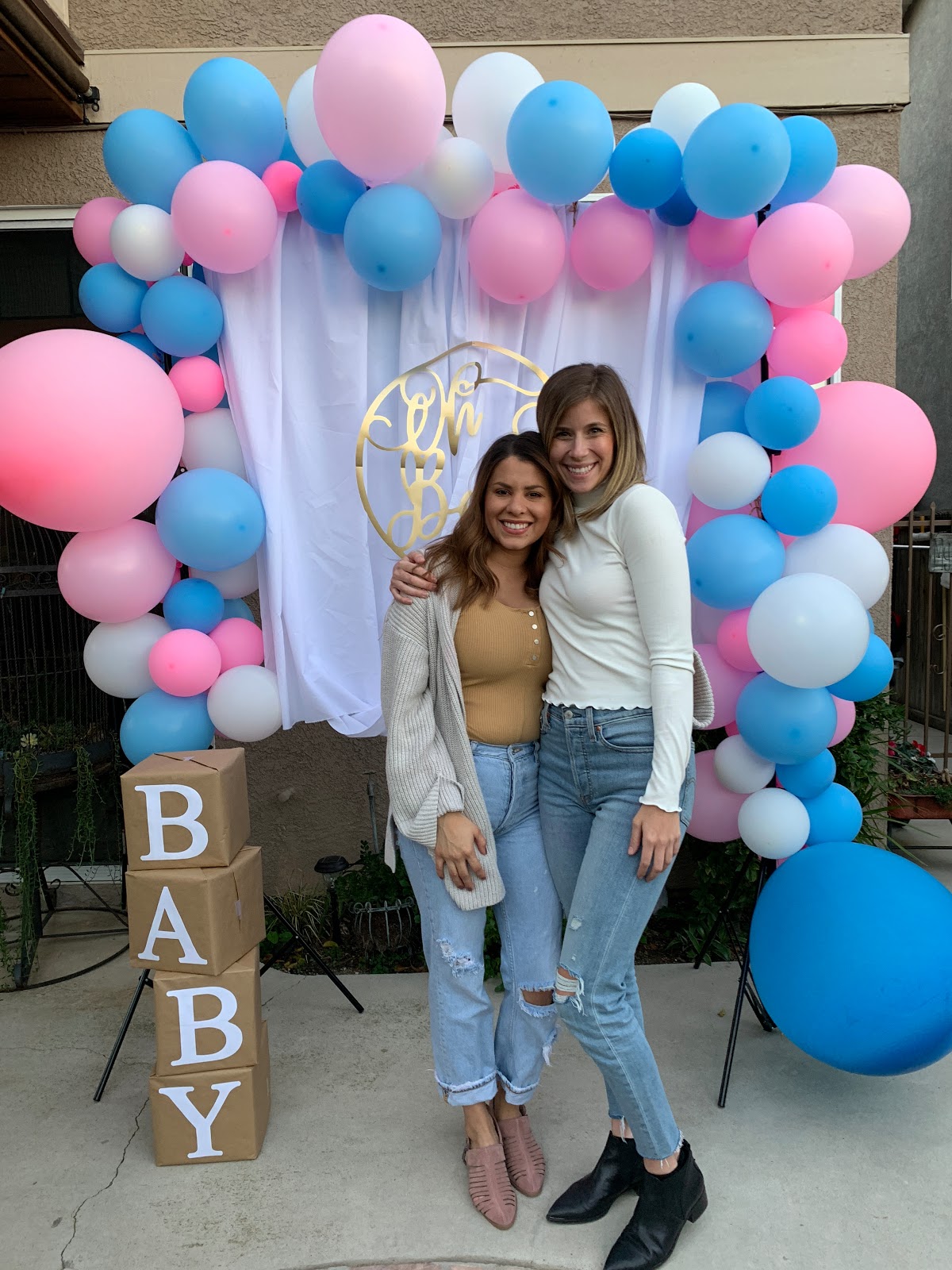 how-i-sell-custom-balloon-installations-business-to-celebrities-and-corporates