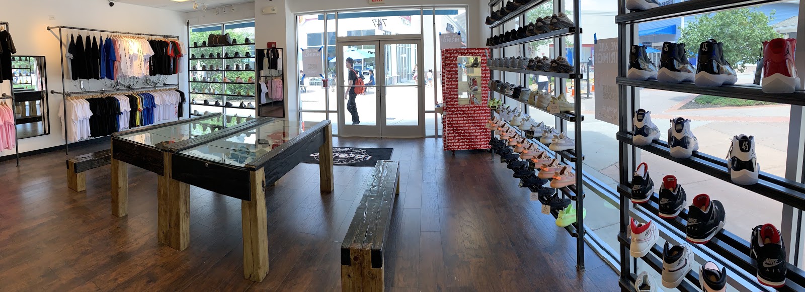 how-two-brothers-started-a-500k-month-chain-of-high-end-sneakers