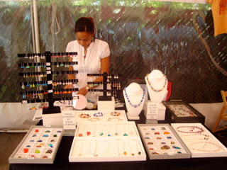 how-i-started-a-5k-month-side-hustle-selling-custom-word-necklaces