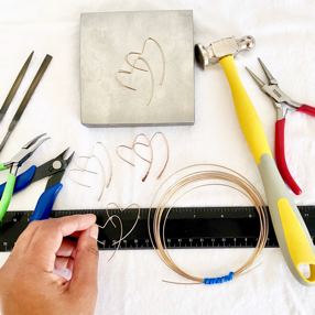 how-i-started-a-5k-month-side-hustle-selling-custom-word-necklaces