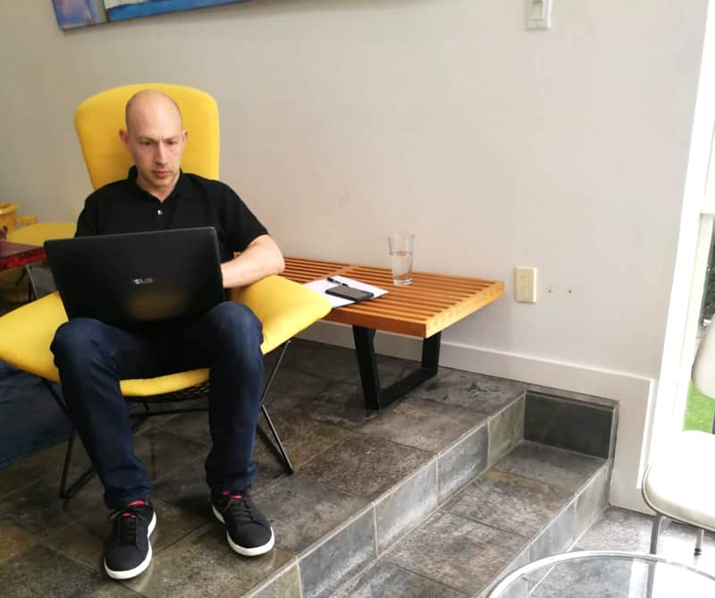 how-these-cousins-started-a-100k-month-consultant-training-and-coaching-business