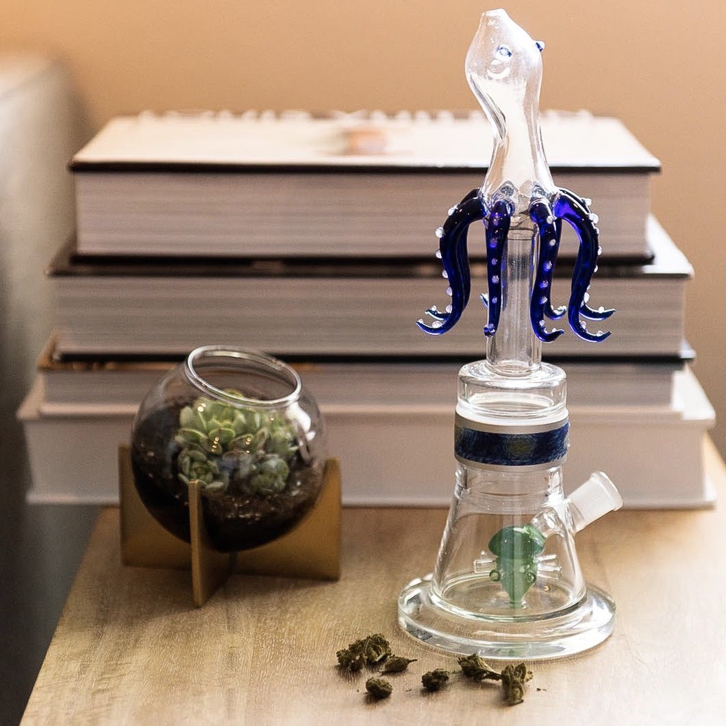 how-we-created-a-10k-month-modular-customizable-bong