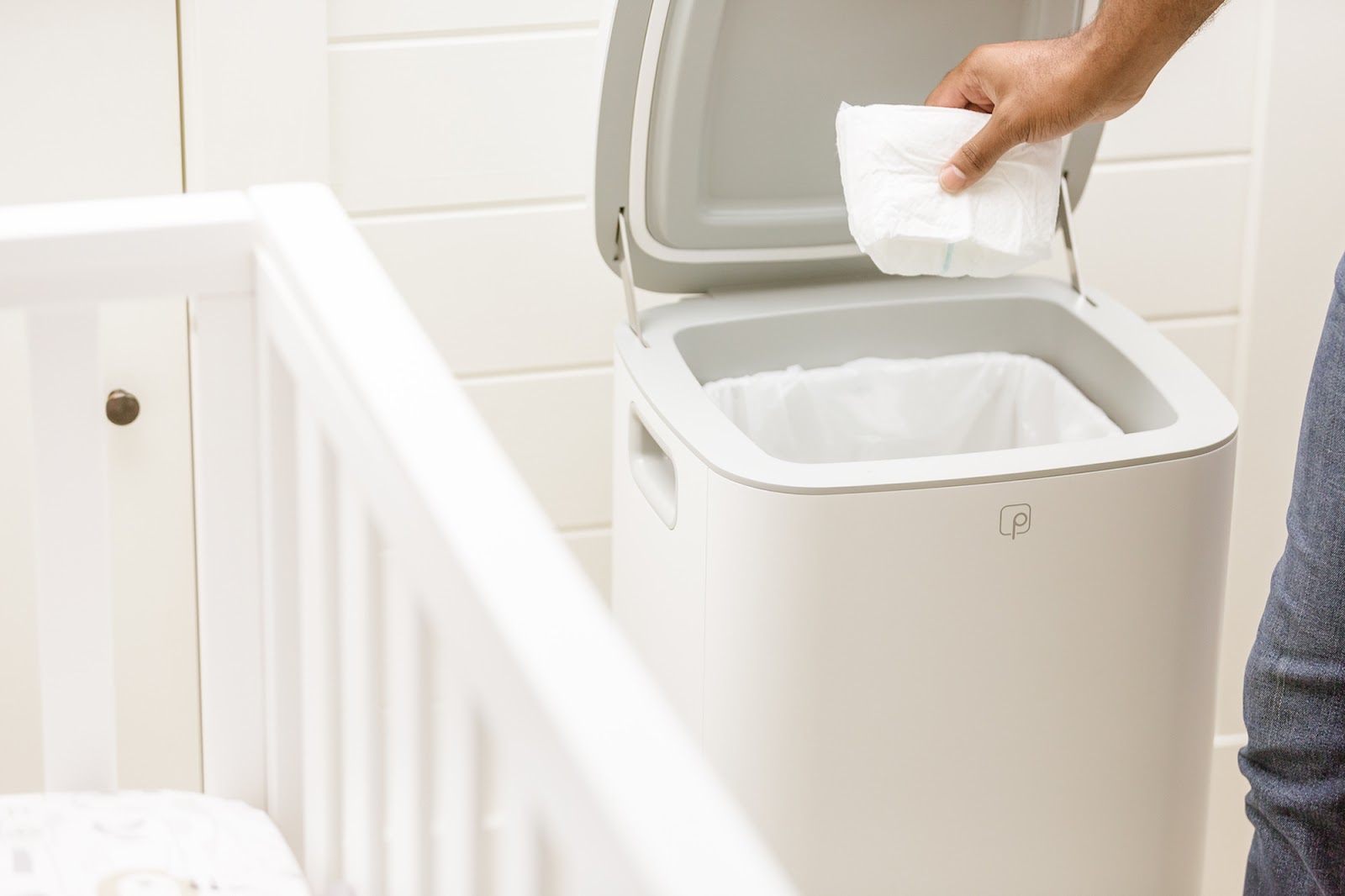 on-launching-world-s-first-zero-odor-waste-bin