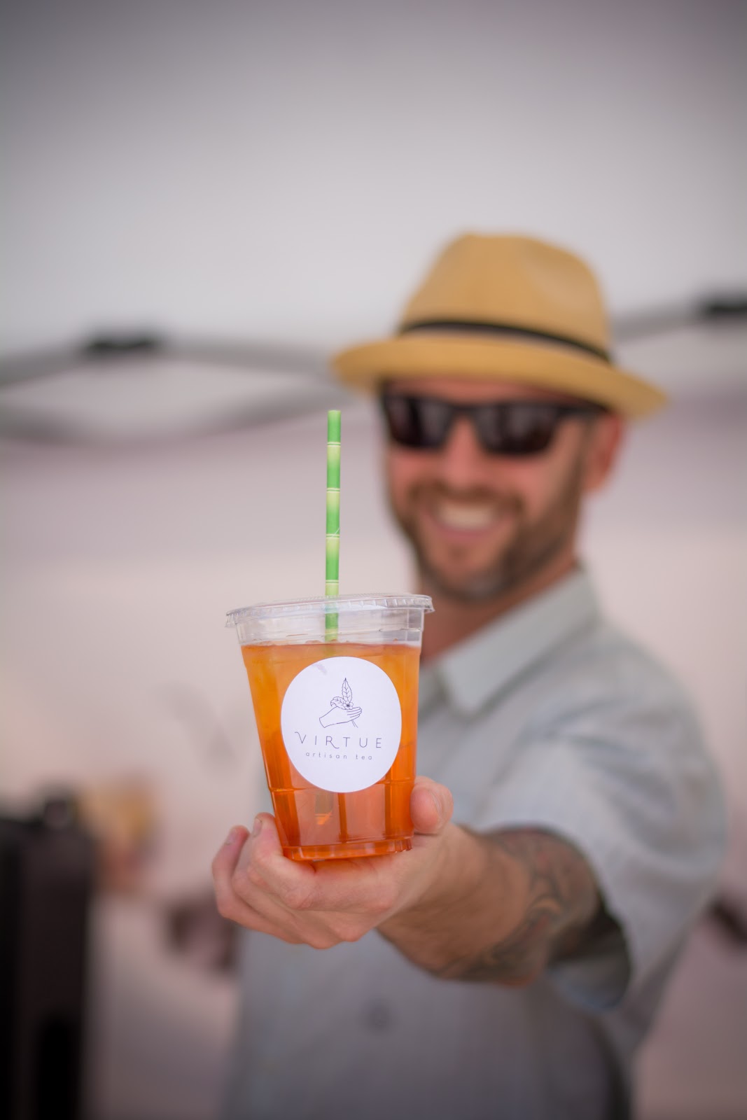 this-couple-left-their-circus-careers-to-start-a-9k-month-business-selling-organic-tea-and-matcha