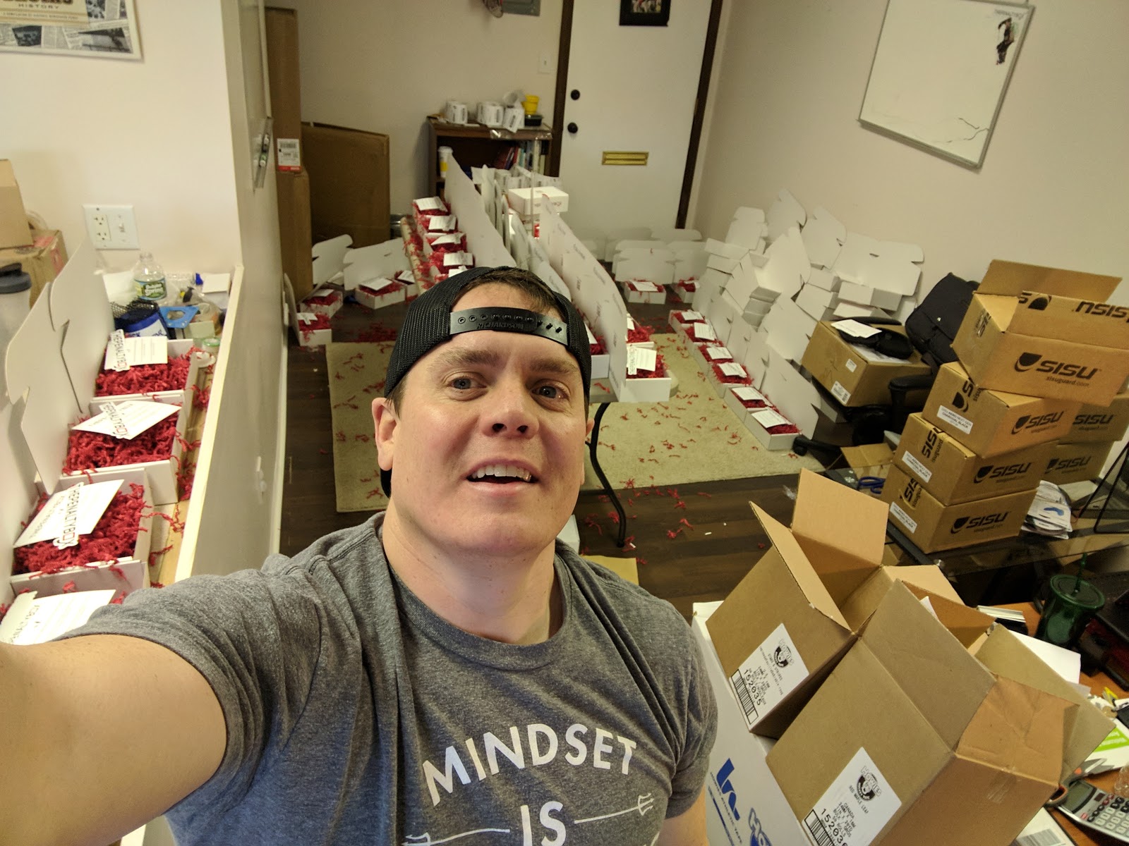 how-starting-a-subscription-box-for-hockey-lovers-led-to-a-275k-month-sporting-goods-online-store