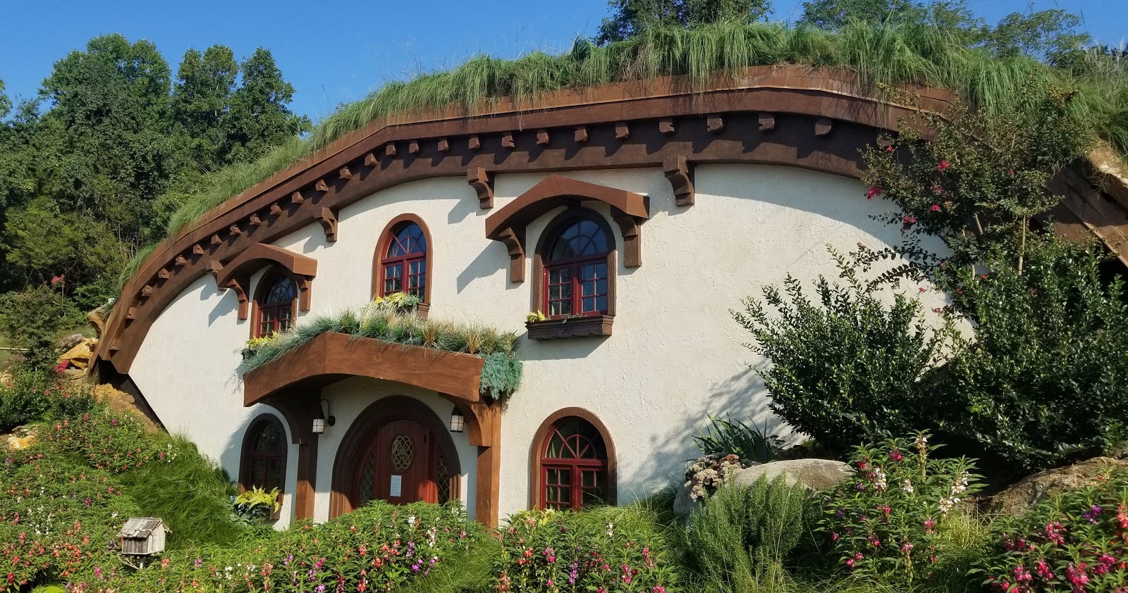 starting-a-5-star-boutique-resort-and-event-center-based-on-a-fiction-book-lore