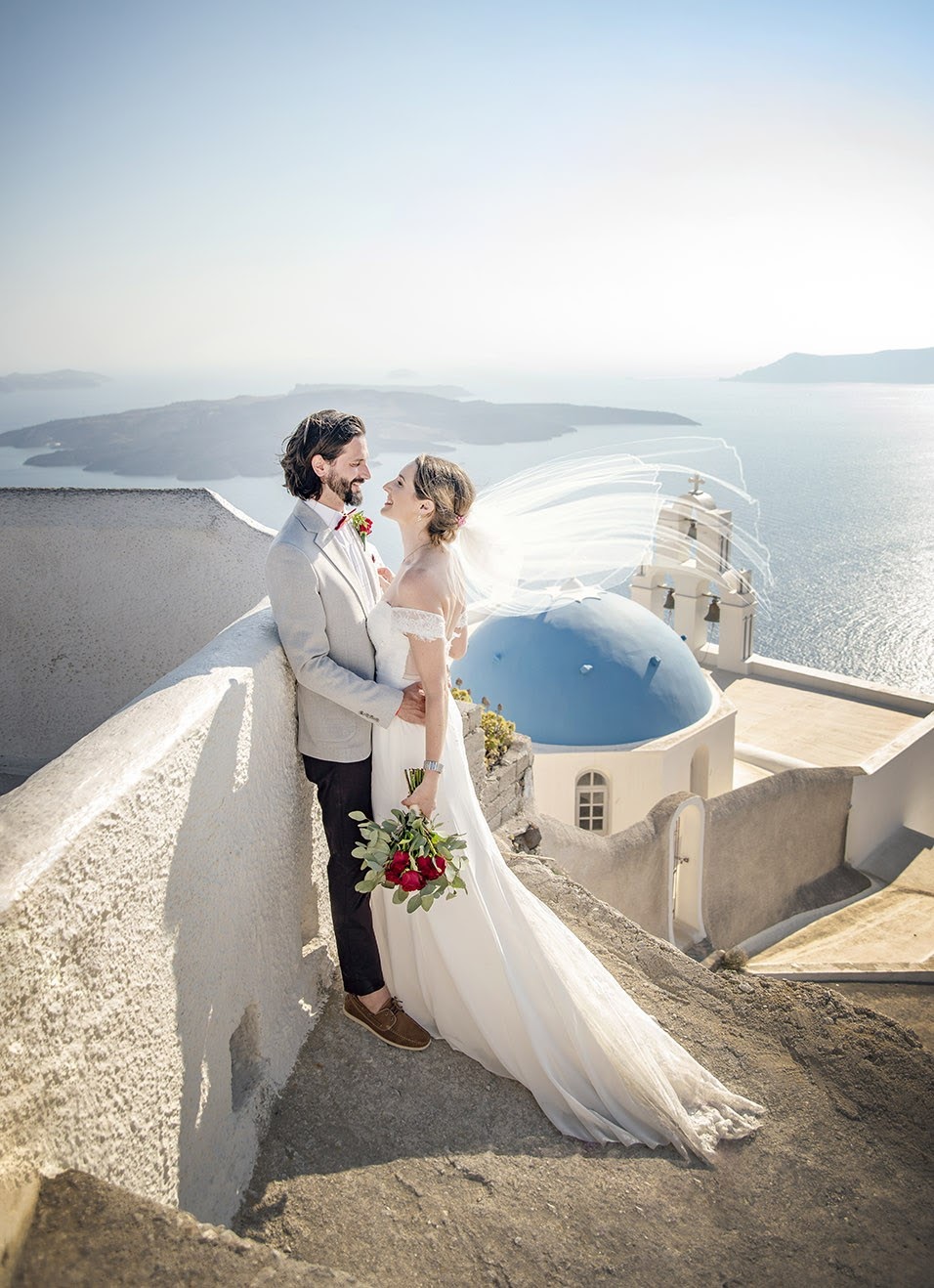 how-i-started-a-career-as-wedding-photographer-that-generates-over-6-figures-per-year