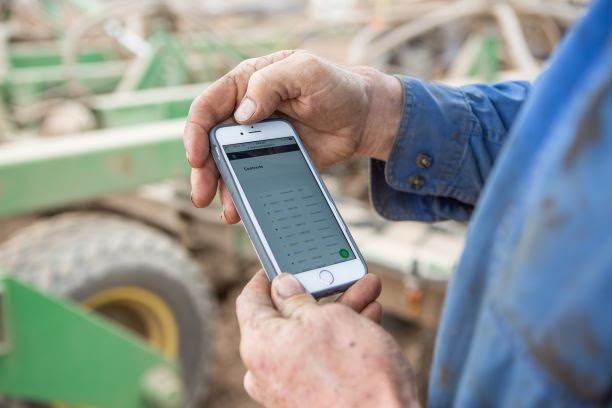on-starting-a-supply-chain-solutions-for-agriculture-with-5-5k-users