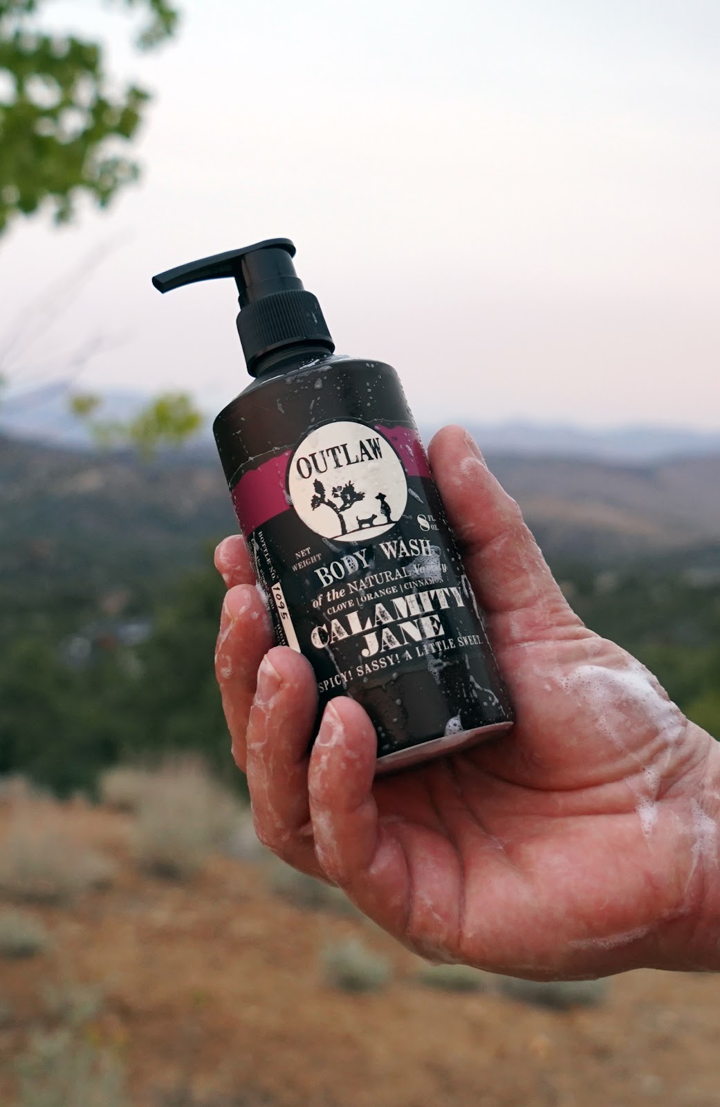 how-outlaw-built-a-220k-month-personal-care-brand-and-raised-money-from-skeptical-investors