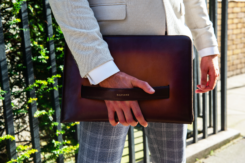 how-we-successfully-raised-35k-for-our-laptop-leather-sleeve-in-3-hours