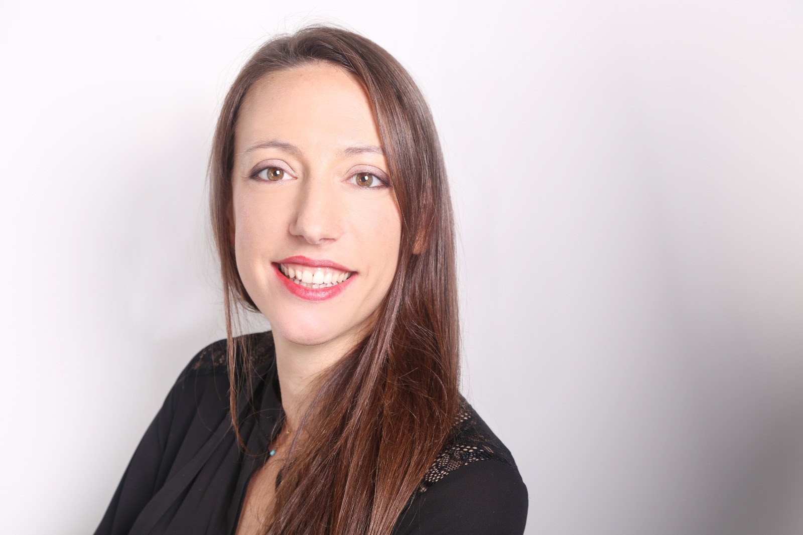 how-i-started-a-15k-month-coaching-business-helping-startups-scale-up