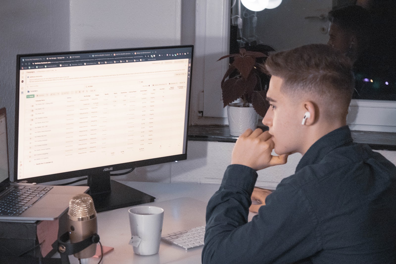 how-i-started-an-8k-month-online-marketing-agency-at-16