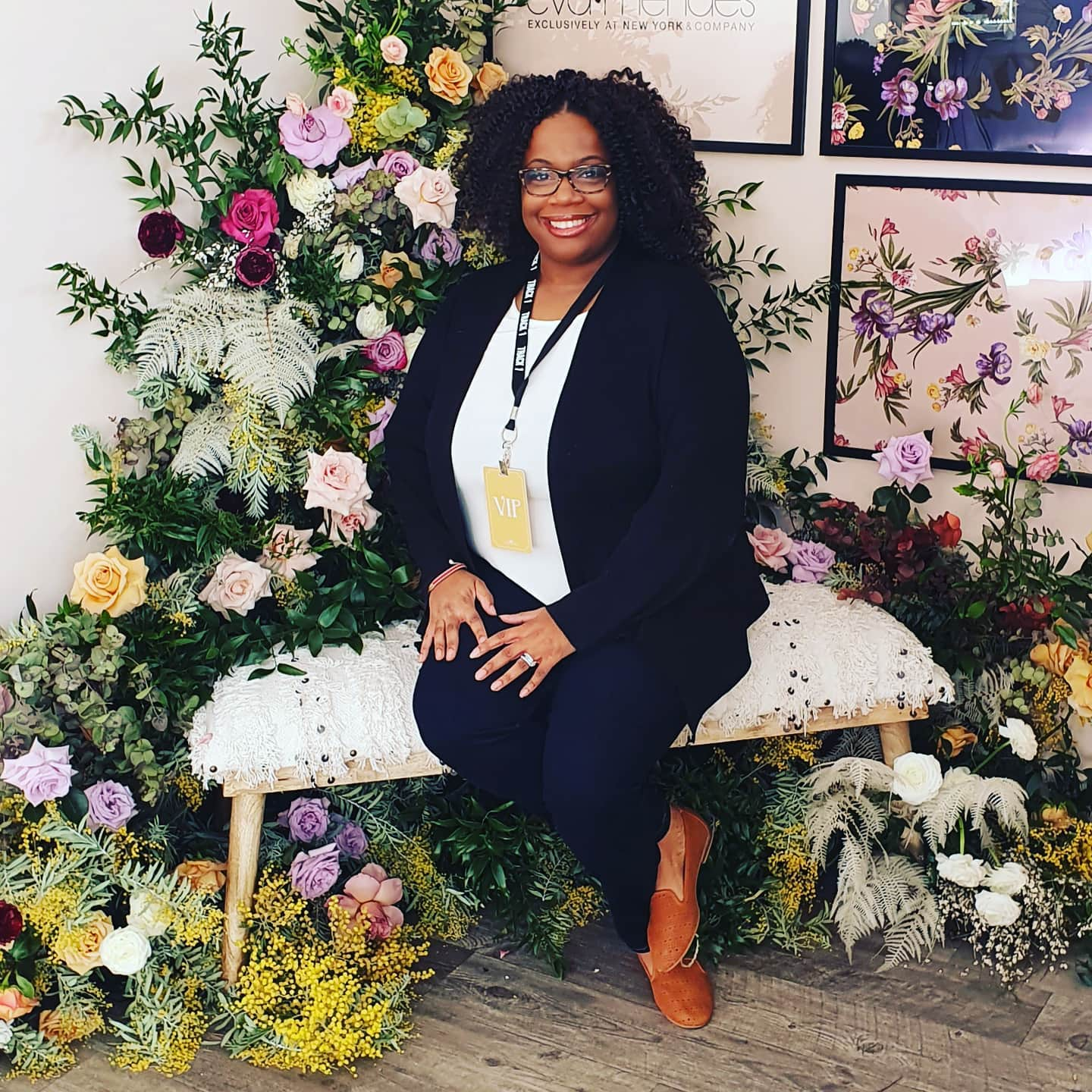 how-my-luxury-candles-business-reached-12k-month-in-sales