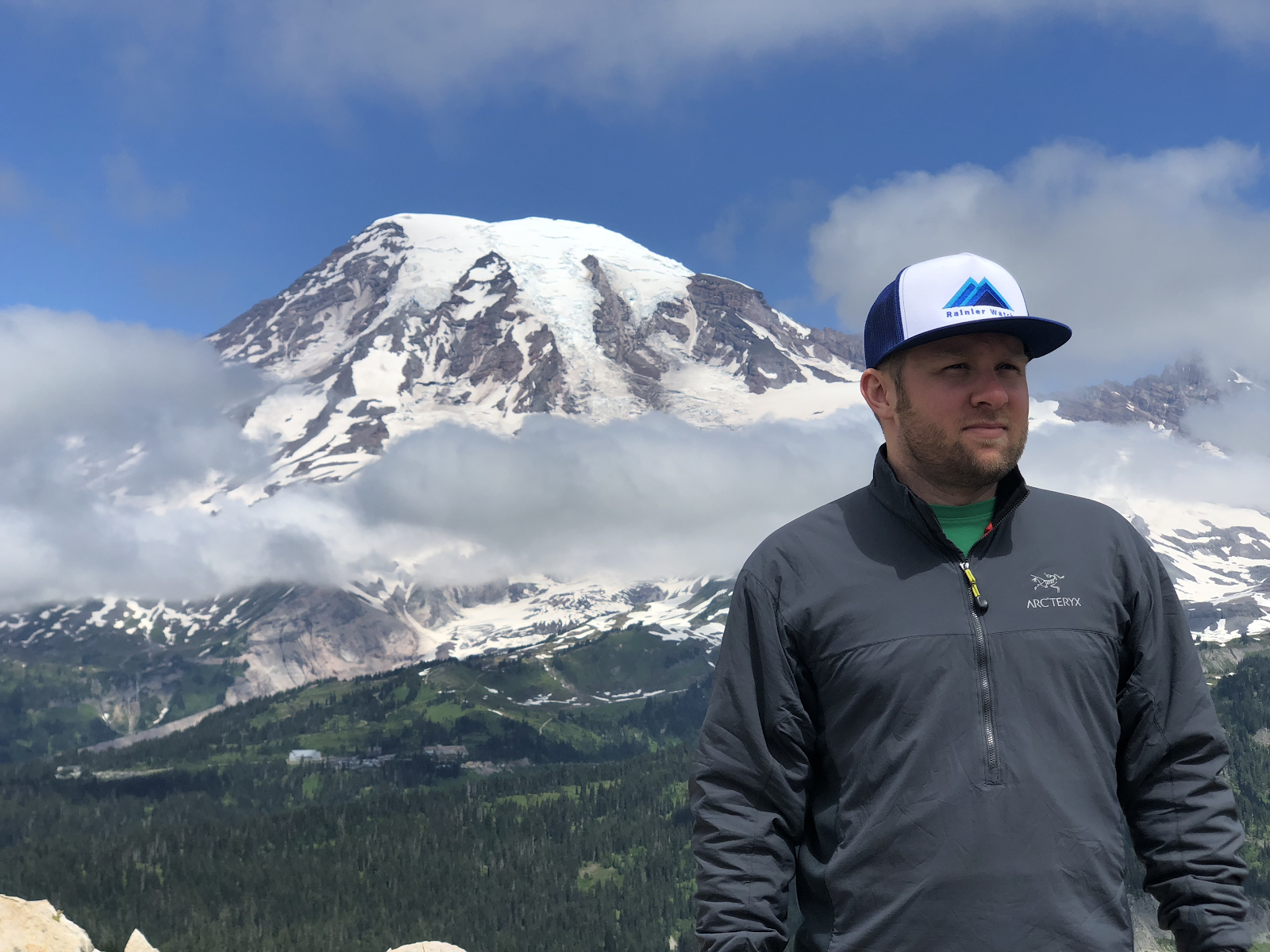 how-i-turned-a-fun-twitter-account-into-a-2k-month-ecommerce-side-hustle