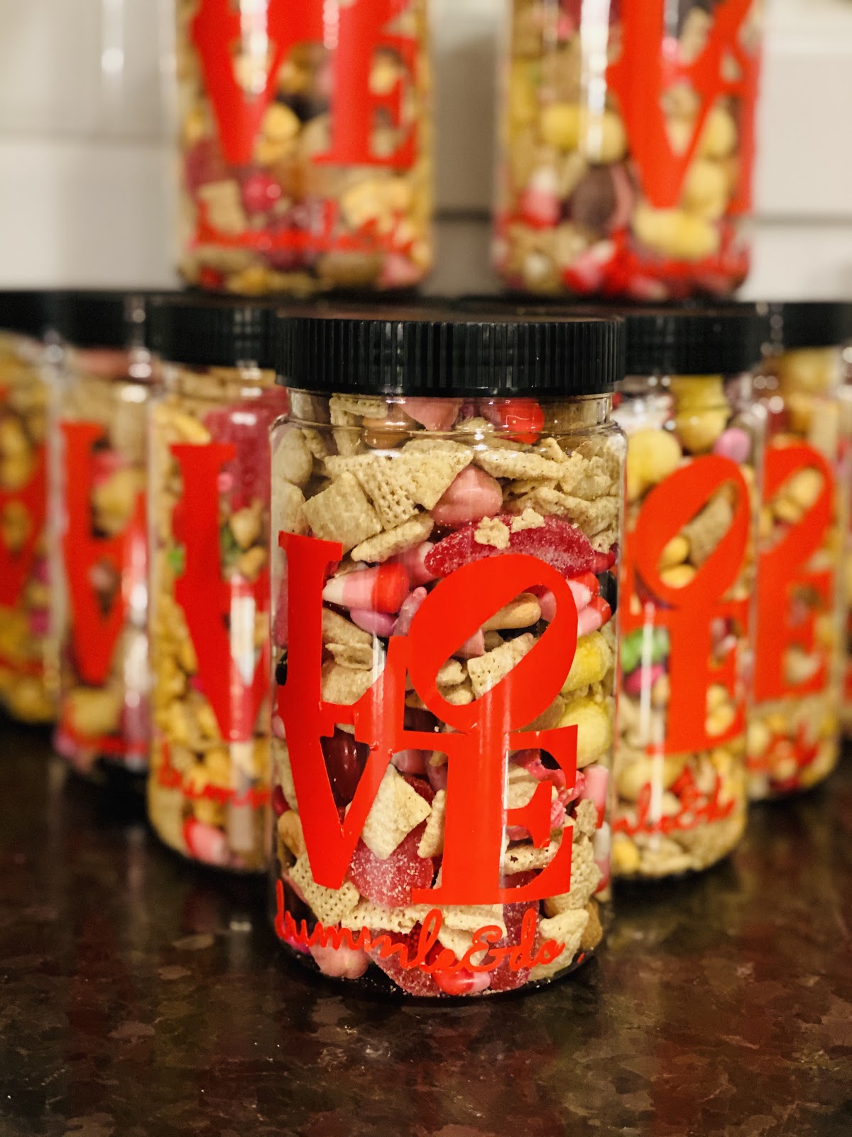 on-launching-a-made-to-order-snack-mixes-with-300-sold-jars-in-one-month