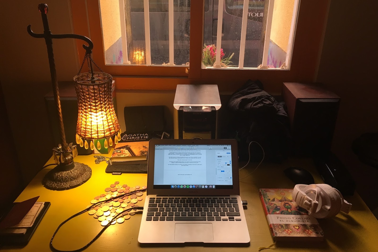 from-freelancing-on-fiverr-to-starting-an-8k-month-content-marketing-service-for-small-b2b-firms