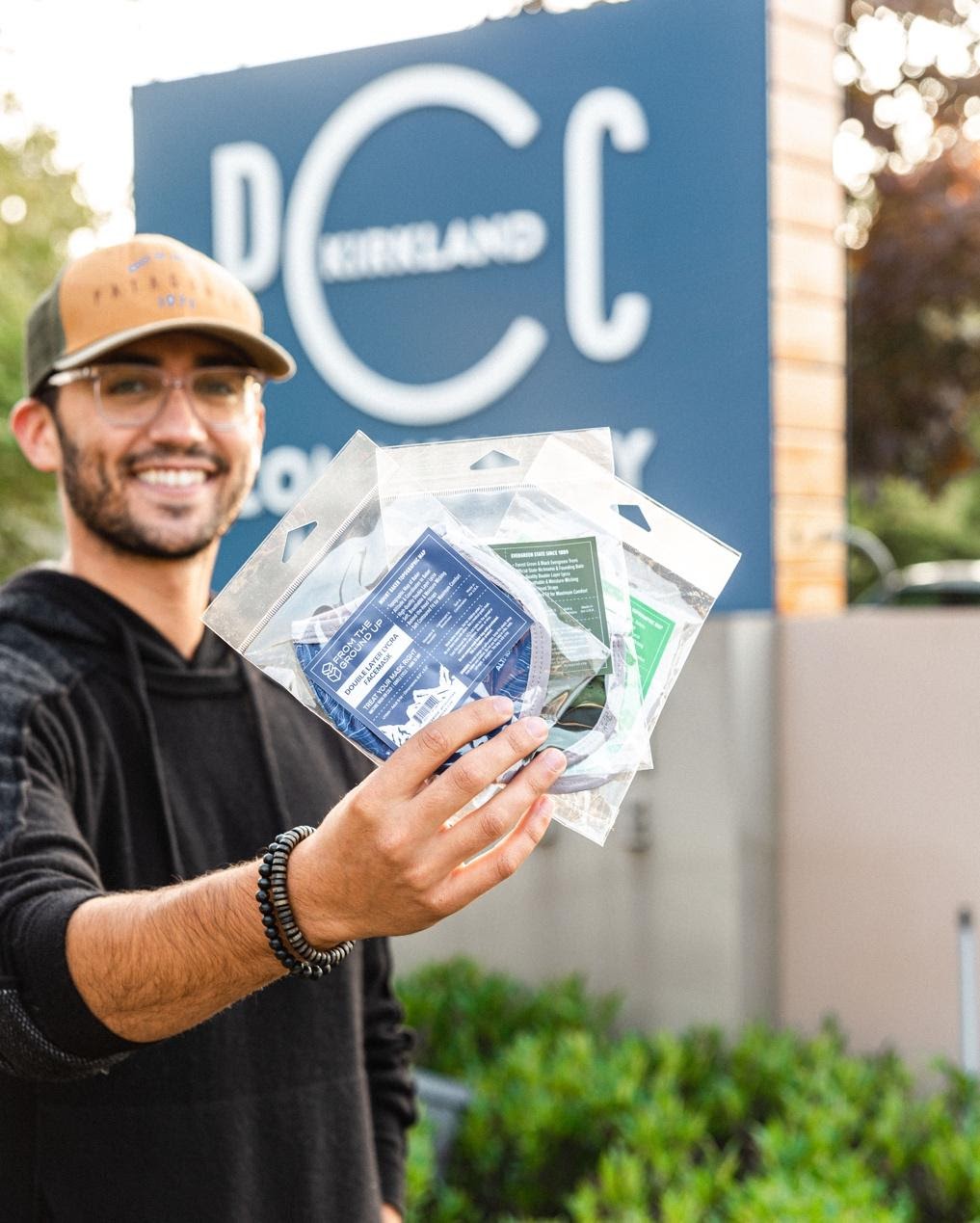 how-i-turned-my-side-hustle-into-a-6-figure-business-in-2-5-years
