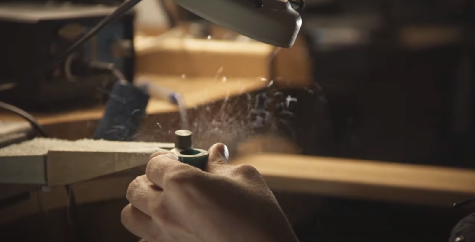 on-starting-a-business-selling-diamonds-and-engagement-rings-online