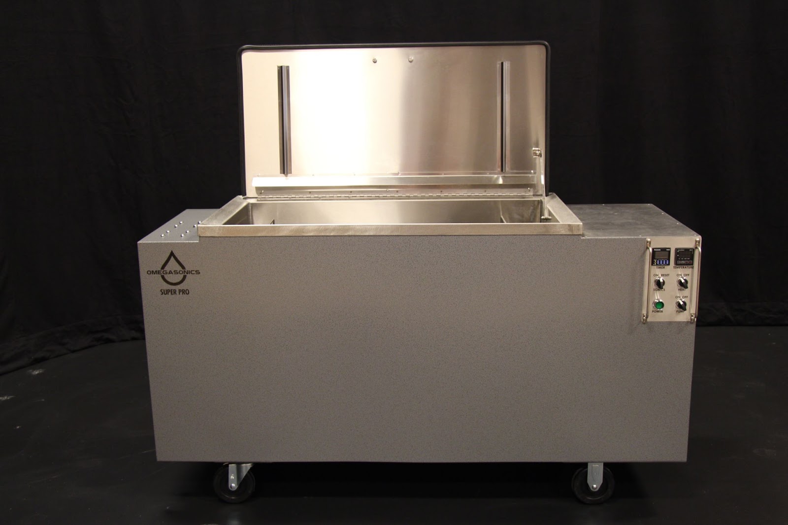 this-couple-bought-industrial-cleaning-equipment-business-for-535k-and-grew-it-to-8-5m-year