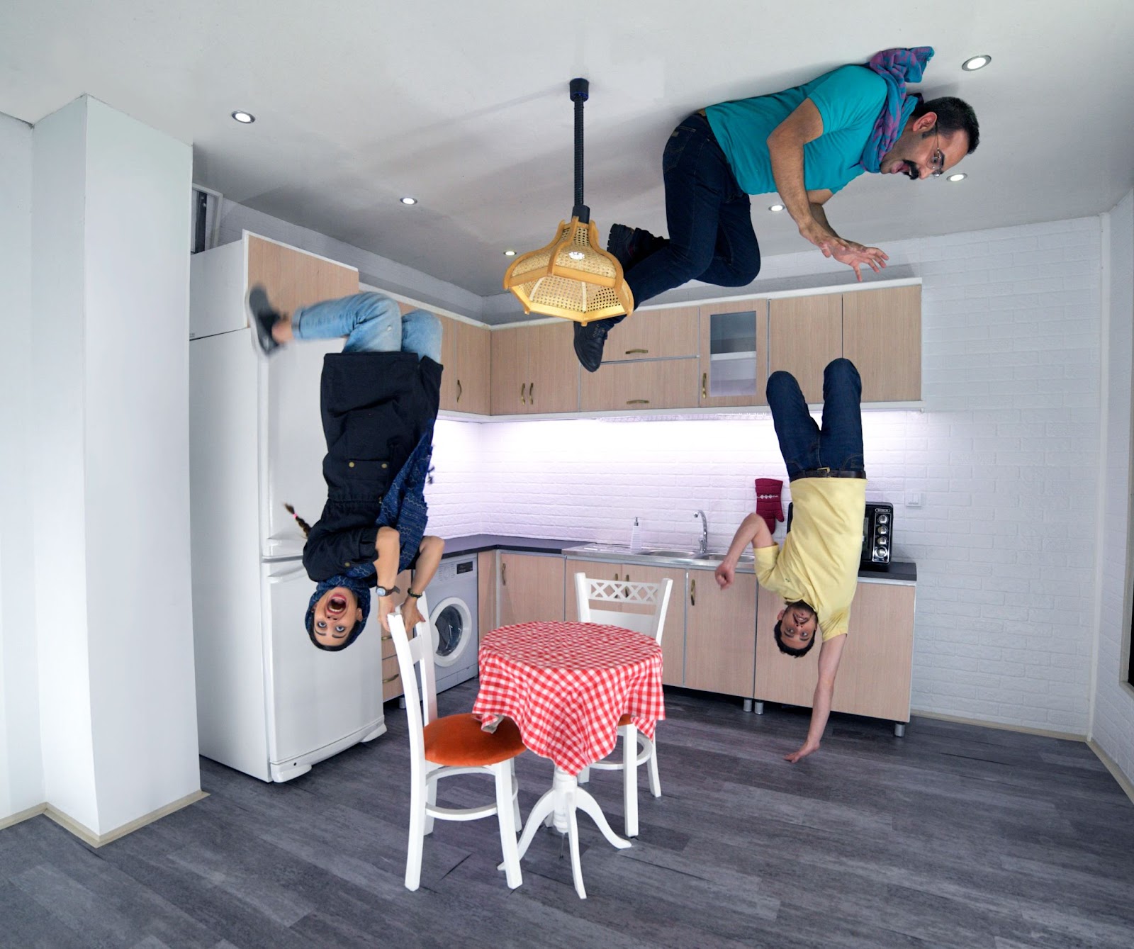 from-passionate-3d-artist-to-making-1-2m-year-designing-optical-illusions