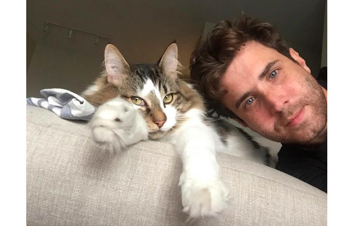 tuft-paw